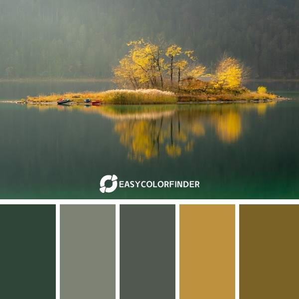 A small isle in the Eibsee at the beginning of November in 2018. Because it was a really nice and warm day some canoeists ...