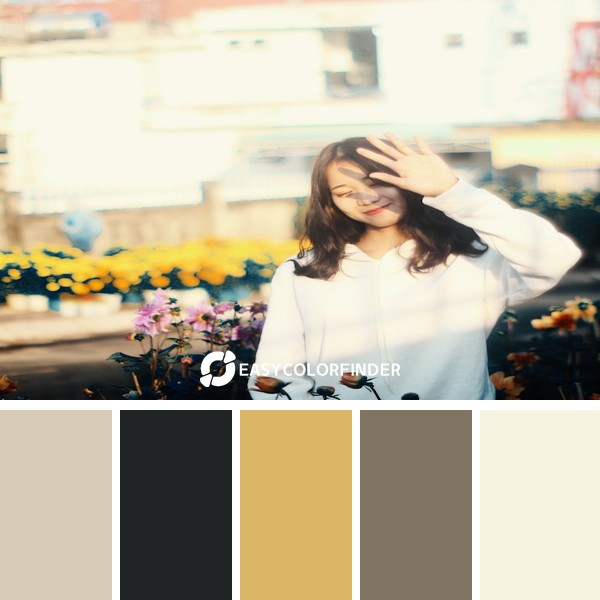 woman at the flower garden during day